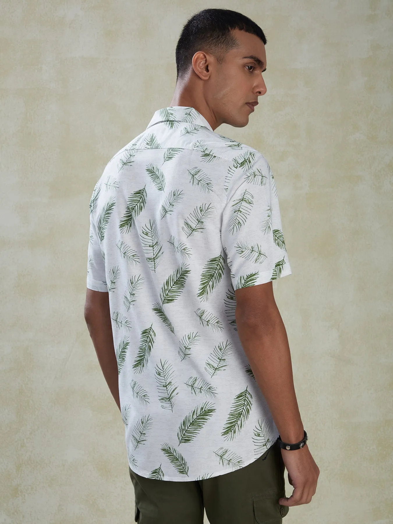 100% RAYON White Slim Fit Half Sleeve Casual Mens Printed Shirt