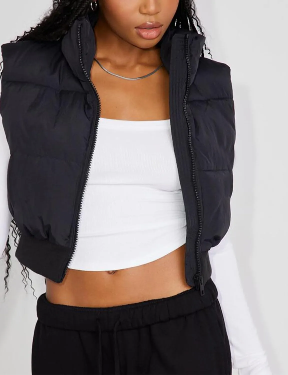 Flygo Women's Cropped Puffer Vest Zip Up Stand Collar Sleeveless Padded Bubble Vest
